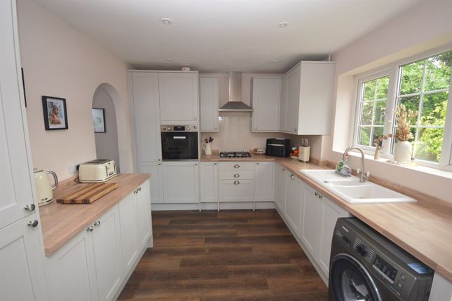 2 Cross Path, Station Road Sible Hedingham, Halstead photo 2