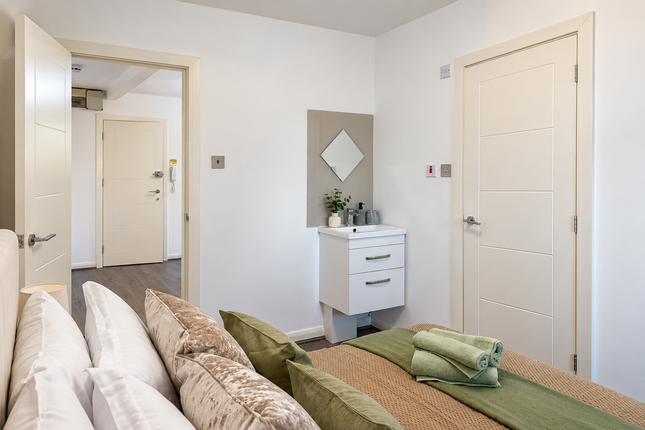 DUPE | Flat 5, Laburnham Road, Maidenhead, SL6 4DB, Maidenhead photo 5