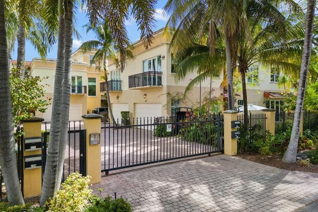 Thumbnail Town house for sale in 608 Ne 11th Avenue, Fort Lauderdale, Florida, United States Of America