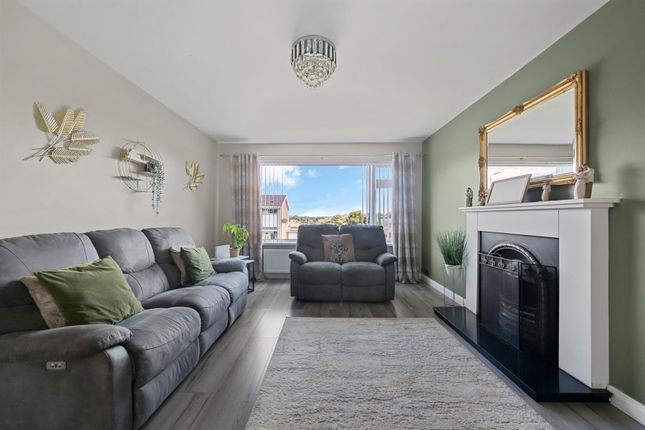 26, Carlisle Park, Ballynahinch photo 4