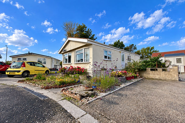 2-bed caravan on Stalmine Hall Park, Stalmine, £82,500