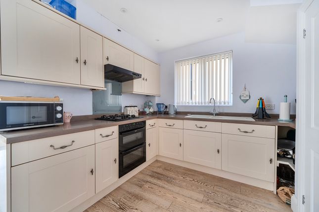 25, Woodend Lane, Dursley photo 4
