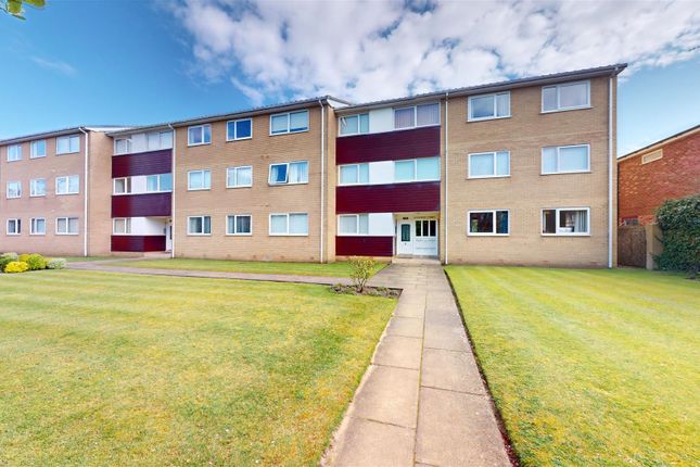 Thumbnail Flat for sale in Preston Road, Southport