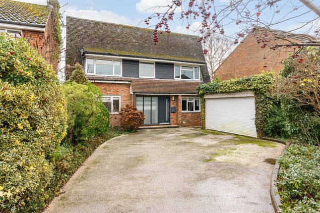 4-bed house on 20, Godfries Close, Welwyn, £1,000,000