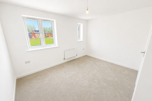 15, The Poplars, Fareham photo 5