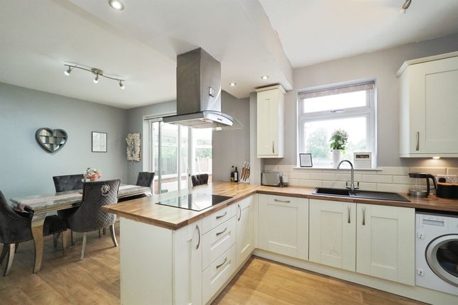 7, Wheatcroft Close, MATLOCK photo 2