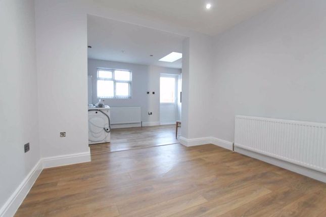 Thumbnail Semi-detached house to rent in Rosedene Avenue, Greenford