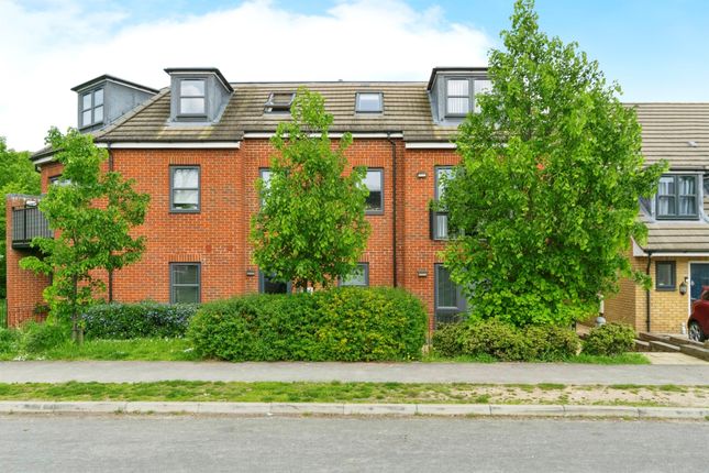 Thumbnail Flat for sale in Goodes Court, Royston