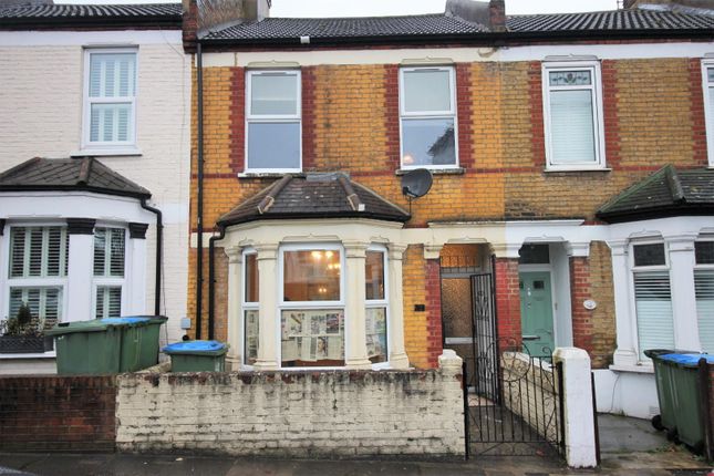 Thumbnail Property to rent in Basildon Road, London