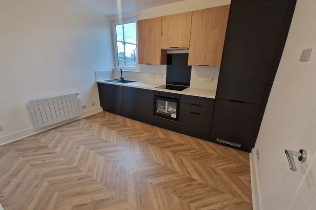 Zoopla flat shop to rent
