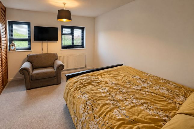 11 Bowmans Court, Hemel Hempstead photo 5