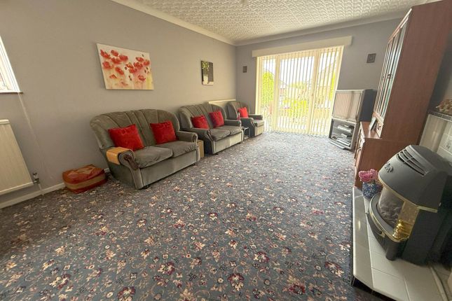 12, Crossingfields Drive, Exmouth photo 4