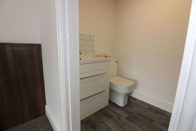 Flat to rent in Fishergate Hill Middle Floor, Preston, Lancashire