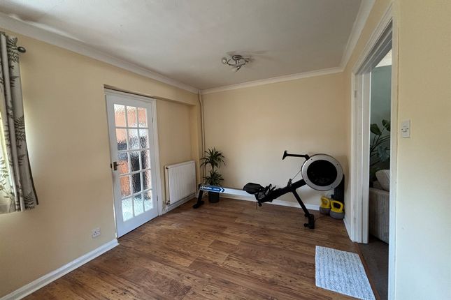 4, Willow Drive, Goole photo 4