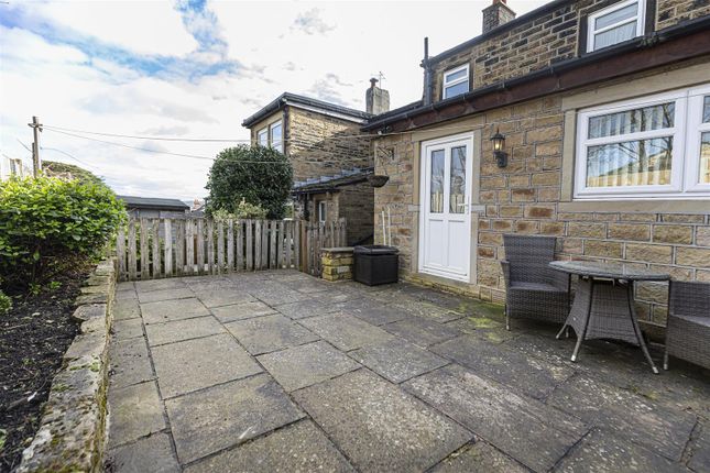 86, Greenhead Lane, Huddersfield photo 4