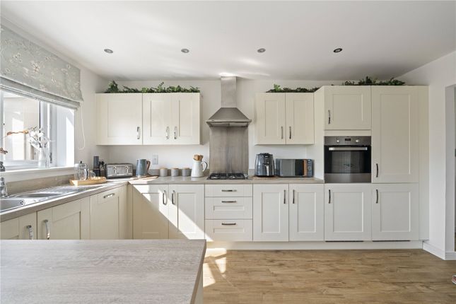 23, Bartholomew Way, Corsham photo 4