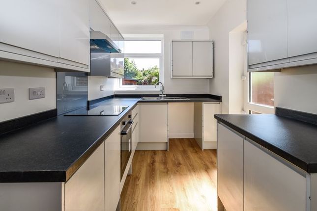 2, Jasmond Road, Portsmouth photo 4