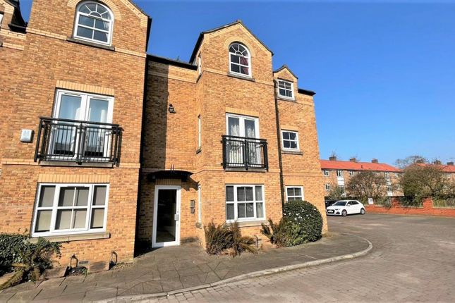 Thumbnail Flat for sale in Lawrence Street, York