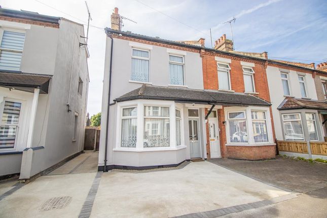 End terrace house for sale in South Avenue, Southend-On-Sea