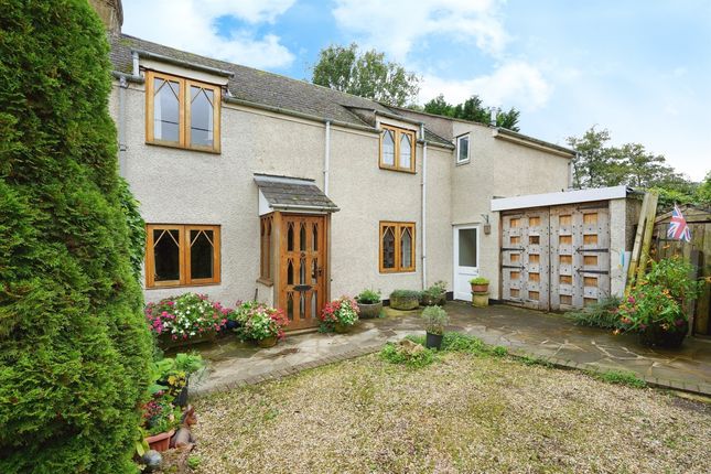 Thumbnail Cottage for sale in Bath Road, Cricklade, Swindon