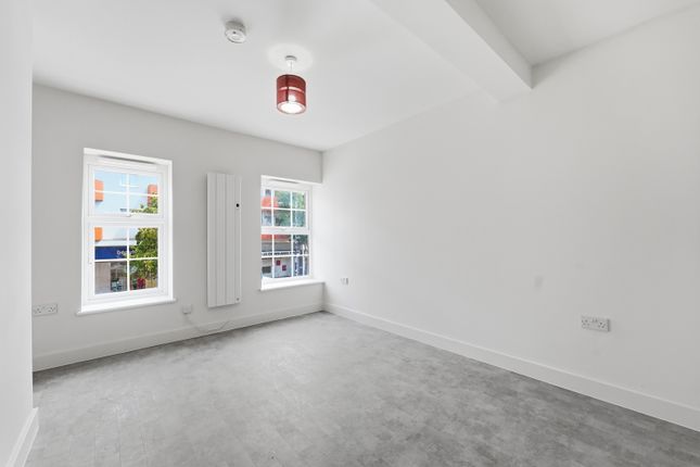 106 Woodcote Road, Wallington photo 5