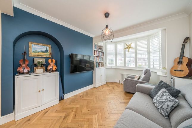 8, Fulwell Park Avenue, Twickenham photo 2