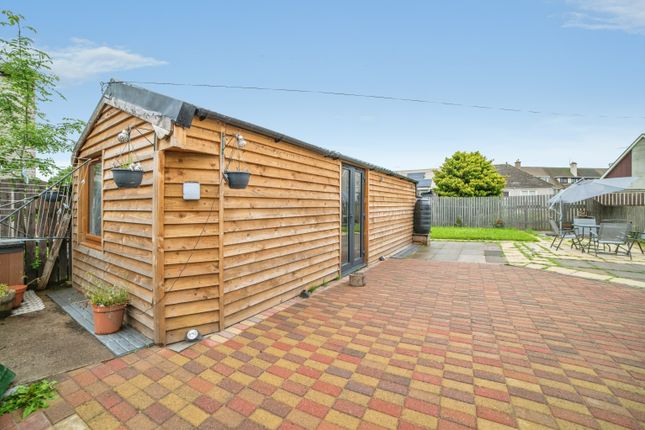 21, Robertson Road, Elgin photo 3