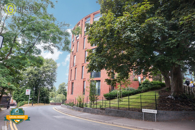 Flat for sale in King Edwards Square, Sutton Coldfield