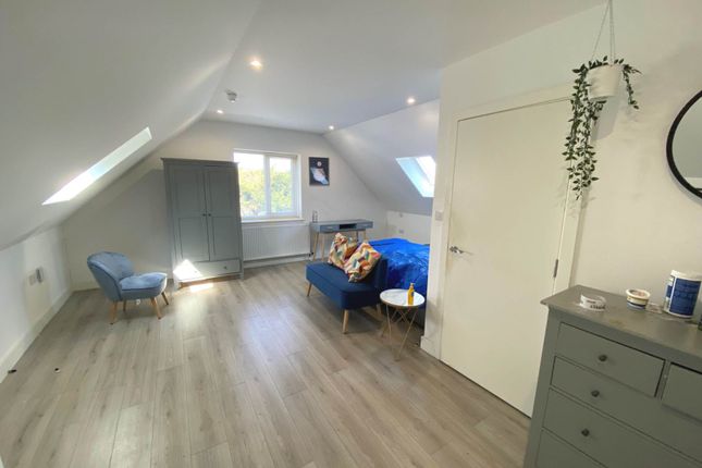 Room 12, Headstone Road, Harrow photo 3