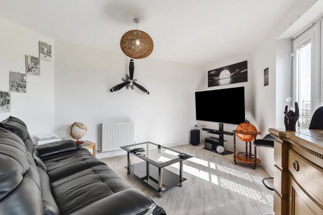 Flat for sale in Rose Court, Selby