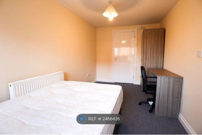 Bedroom 1 - Ensuite