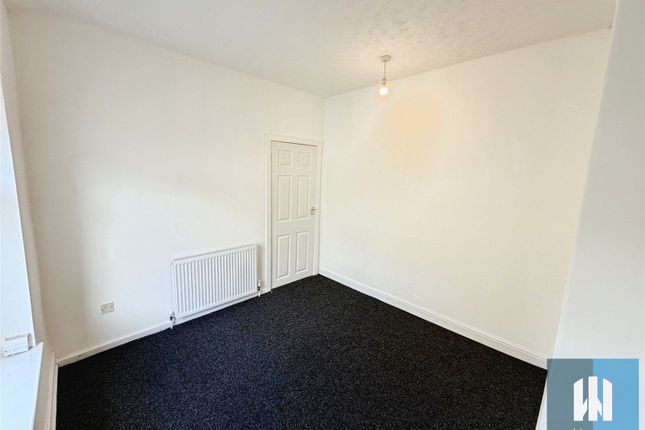 5, South Street, Brighouse photo 4