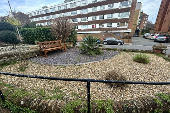 Flat for sale in Southfields Road, Eastbourne