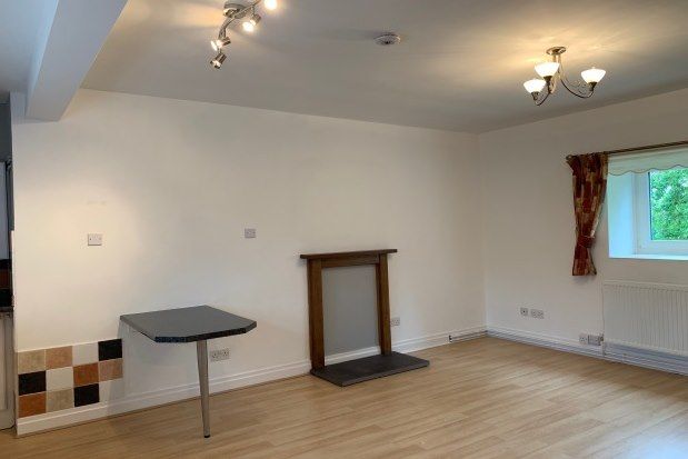 Studio to rent in The Square, York