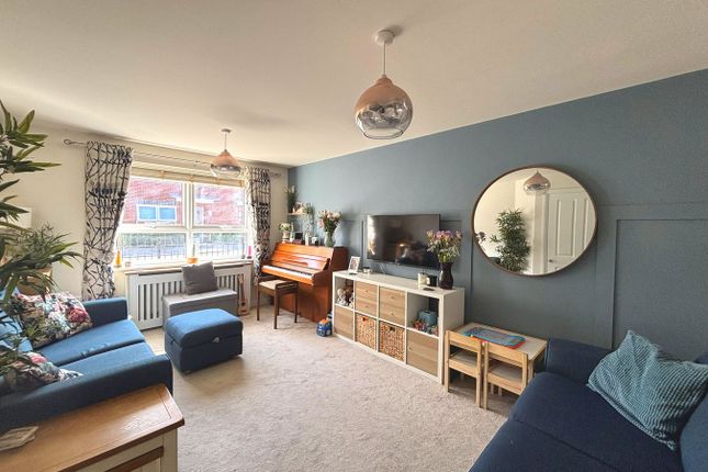 19, Poskett Way, Charfield photo 3