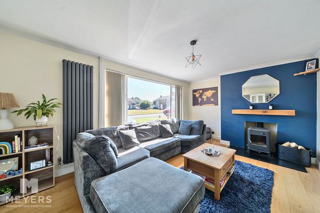 7, Drax Avenue, Wareham photo 4