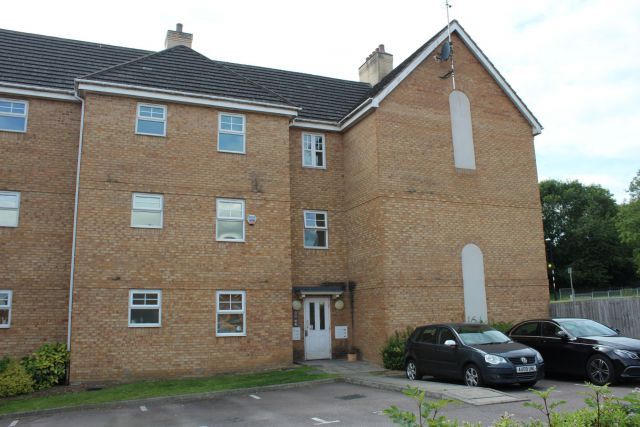 2 bed flat to rent in Morning Star Road, Royal Park, Daventry NN11