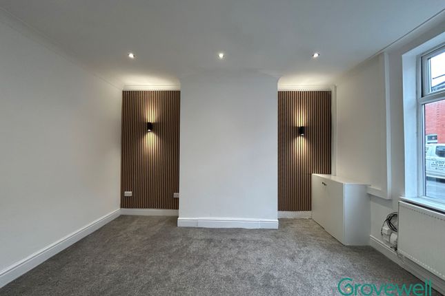 7 Mere Avenue, Leigh photo 2
