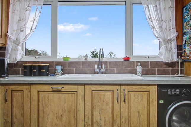 Welbrook, Wormegay Road, Blackborough End photo 4