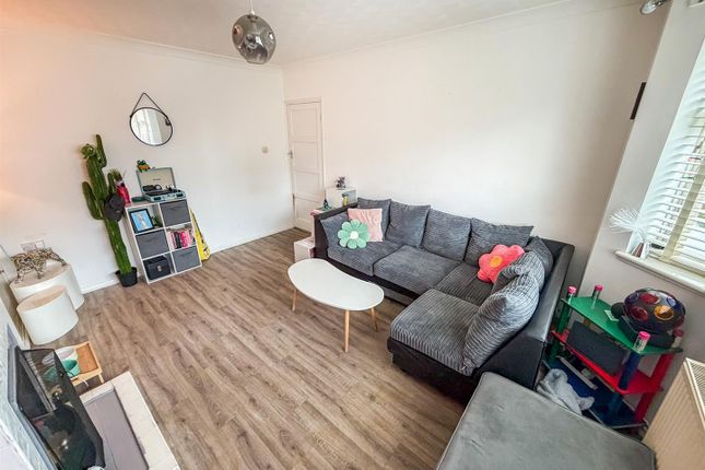 12, Kipling Road, Corby photo 2