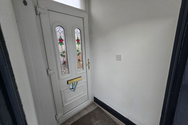 332 Heaton Road, Bradford photo 5