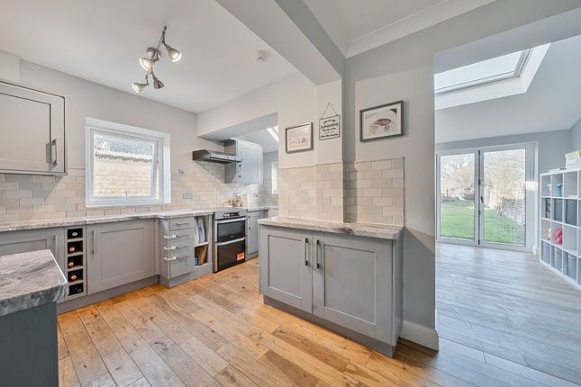 6 Home Road, Bedford photo 2