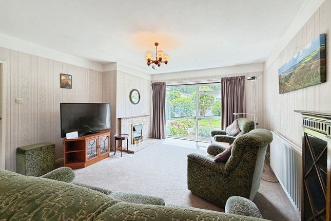 9, Woodside Close, Minehead photo 2