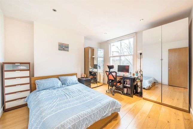 43D, Warwick Road, London photo 3