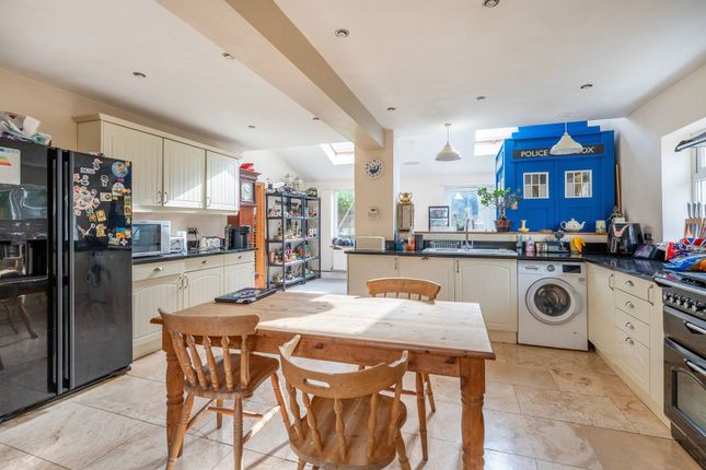 17 Hatton Road, Norwich photo 4