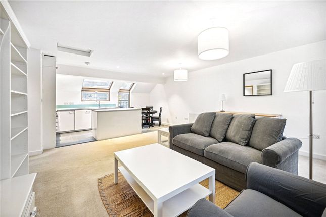 Thumbnail Flat to rent in Alfred Place, London