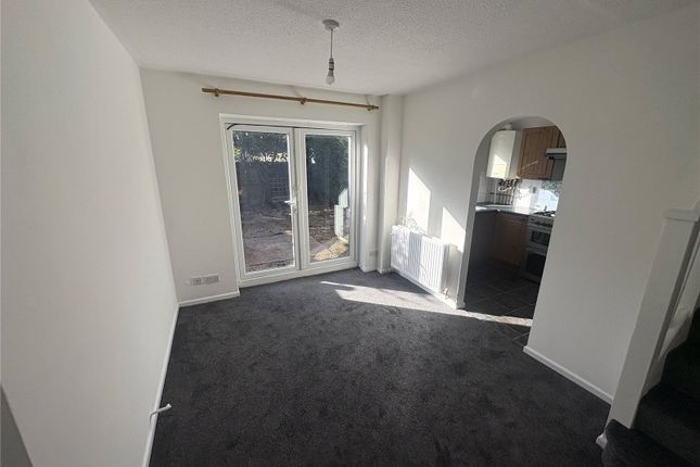 2, Gillard Close, Bristol photo 2