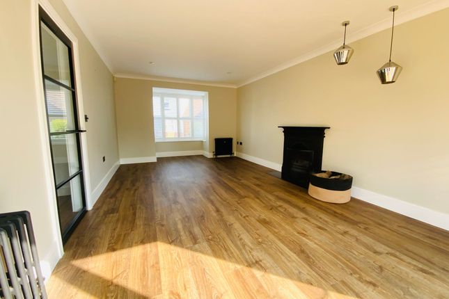 2 Eden Way, West Malling photo 3