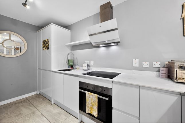 15a, Petworth Street, London photo 3