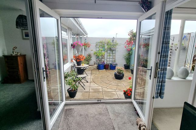 38 Trem-y-Mor, Bridgend photo 2